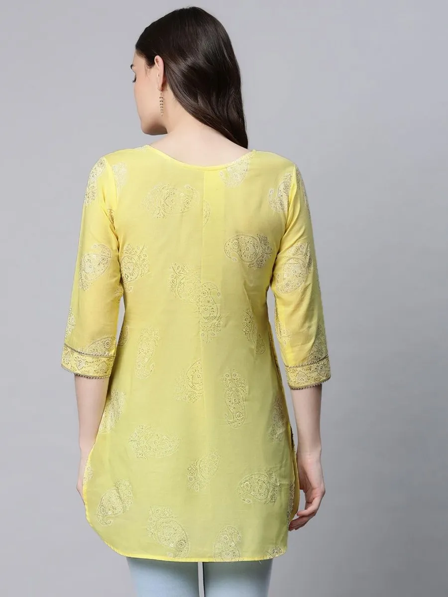 Ahalyaa Women Yellow Pure Cotton Glitter Print Tunic