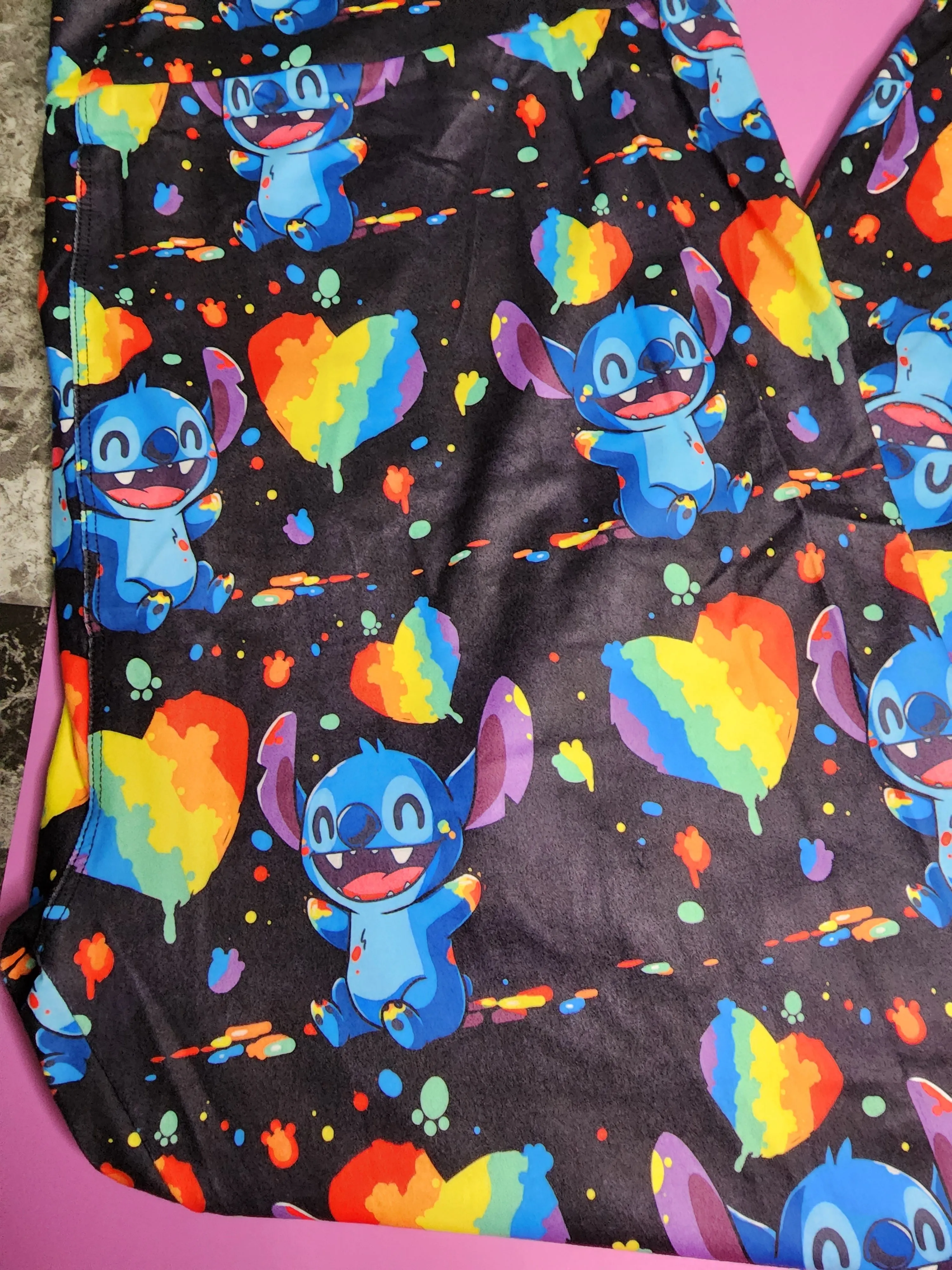 *Charlie's Project Disney Stitch Heart Pride Legging