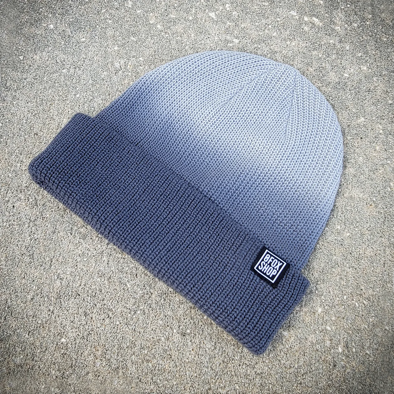 GREY GRADIENT MAW BEANIE