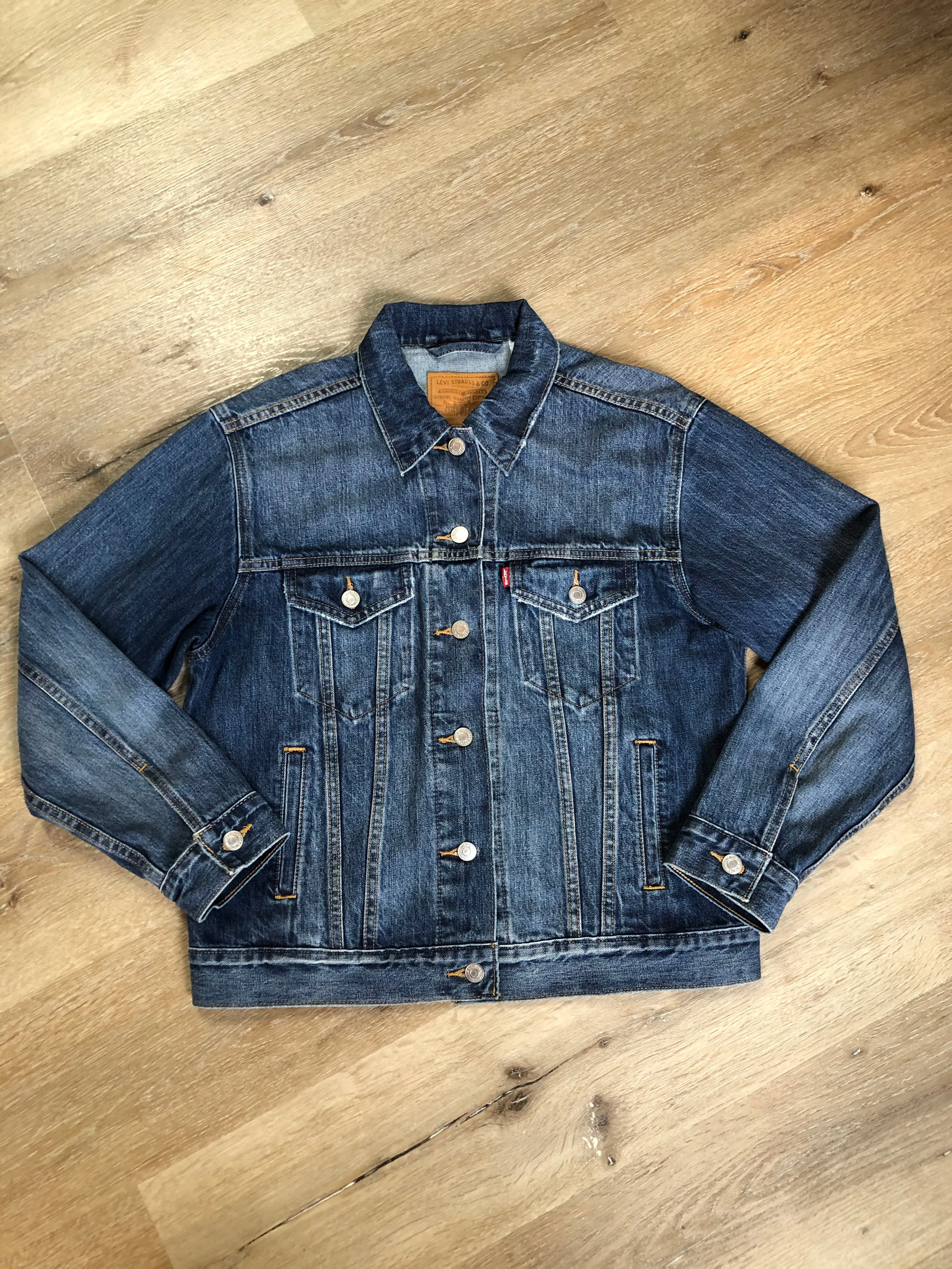 Levi’s Premium Medium Wash Denim Trucker Jacket