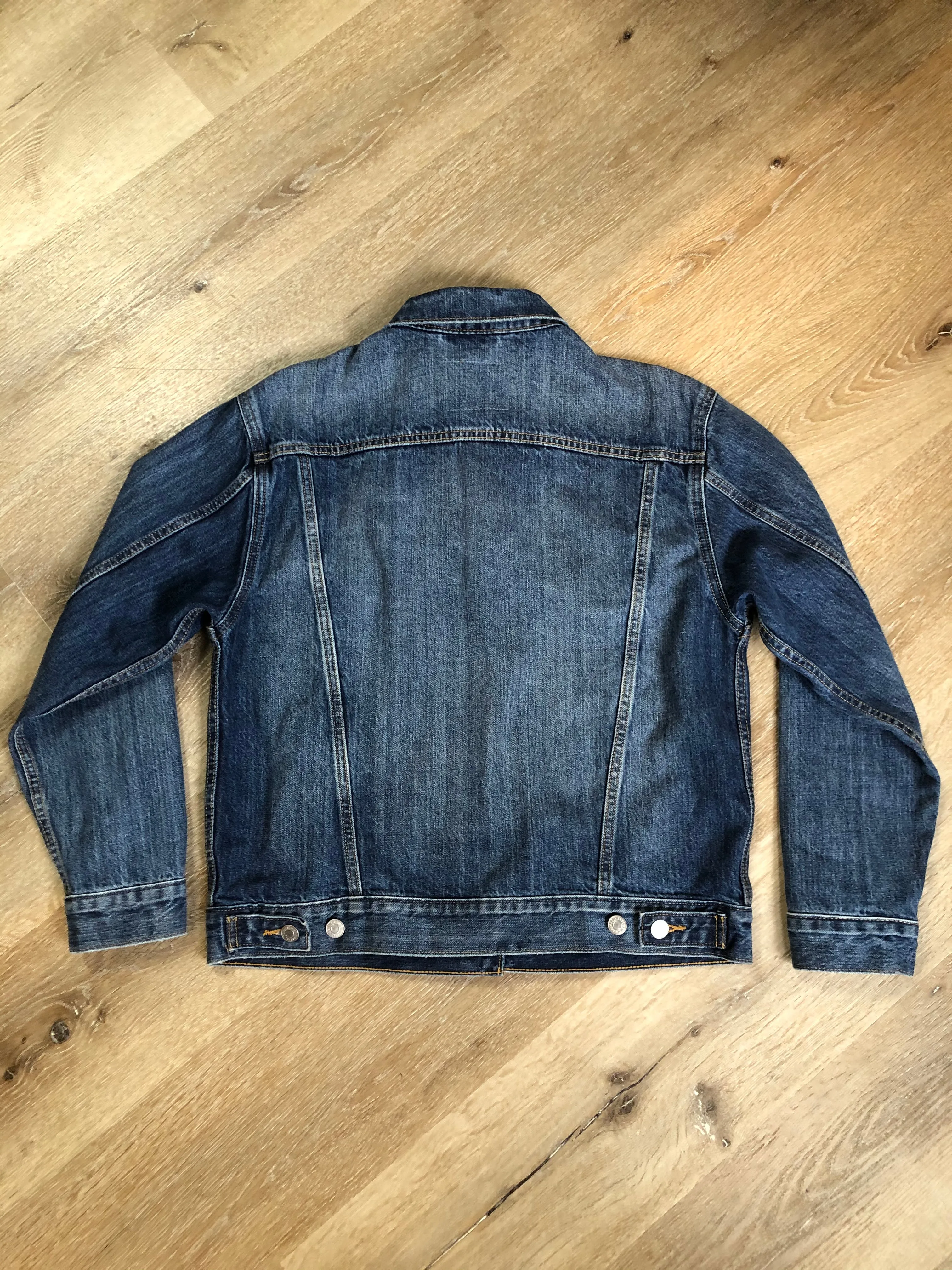 Levi’s Premium Medium Wash Denim Trucker Jacket