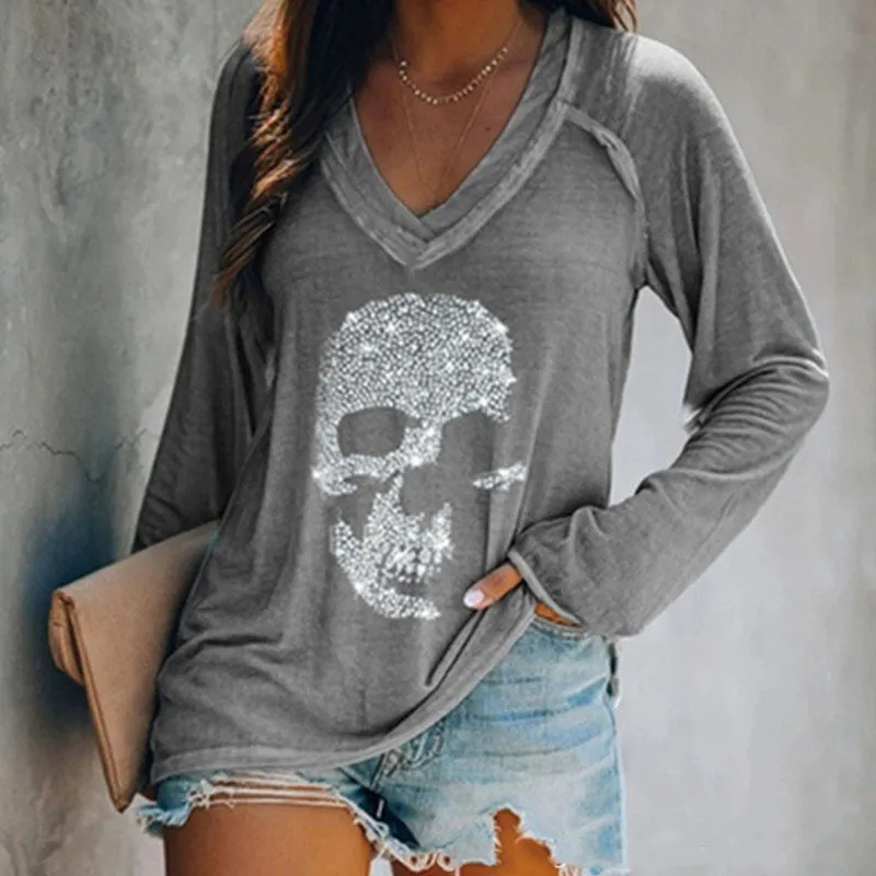 Long sleeve t-shirt with skull pattern for women