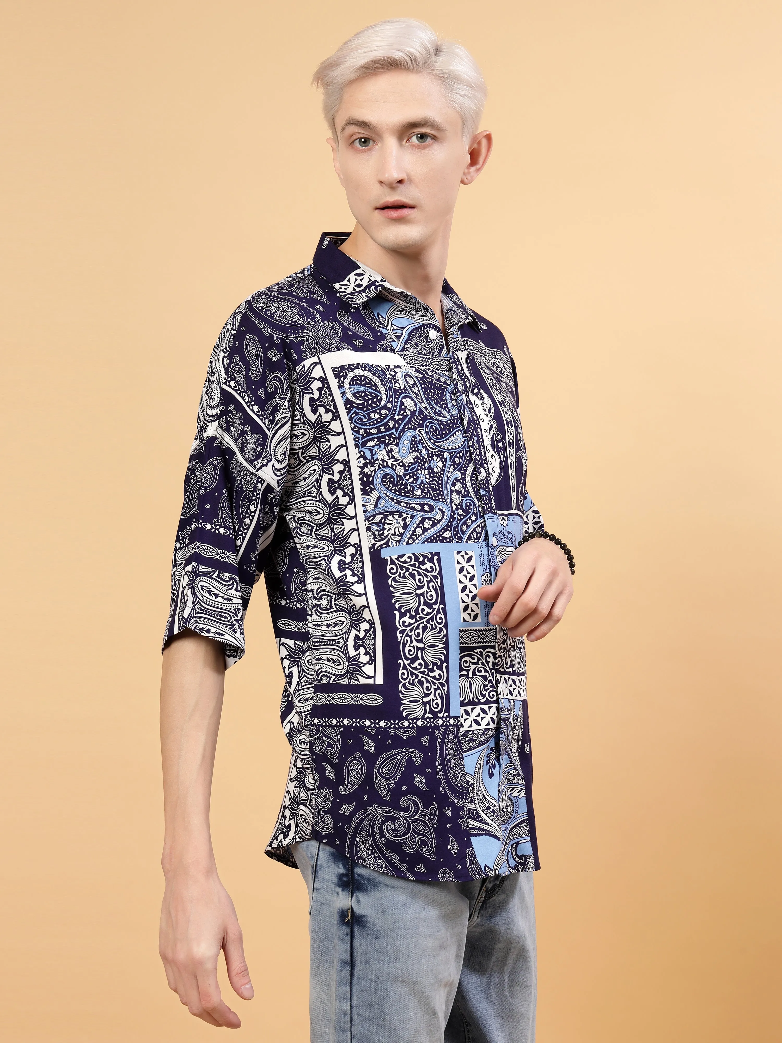 Modern Twist Men's Oversized Shirt With Paisley Print