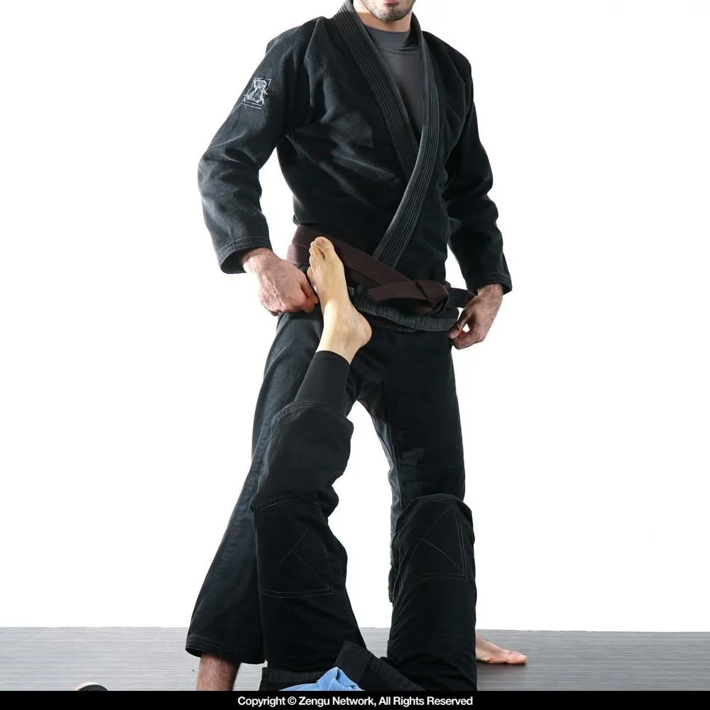 STRASSE Black Jiu Jitsu  Gi