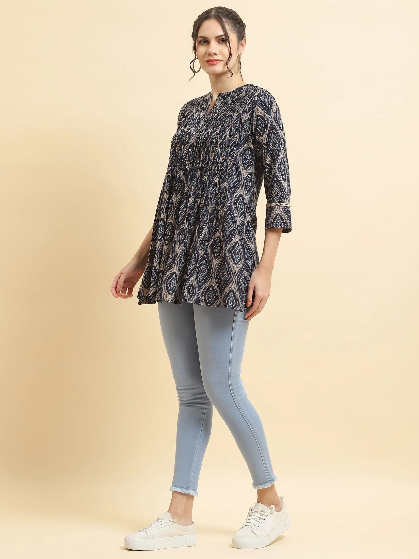 Women Liva Rayon Blue Geometric Print Tunic