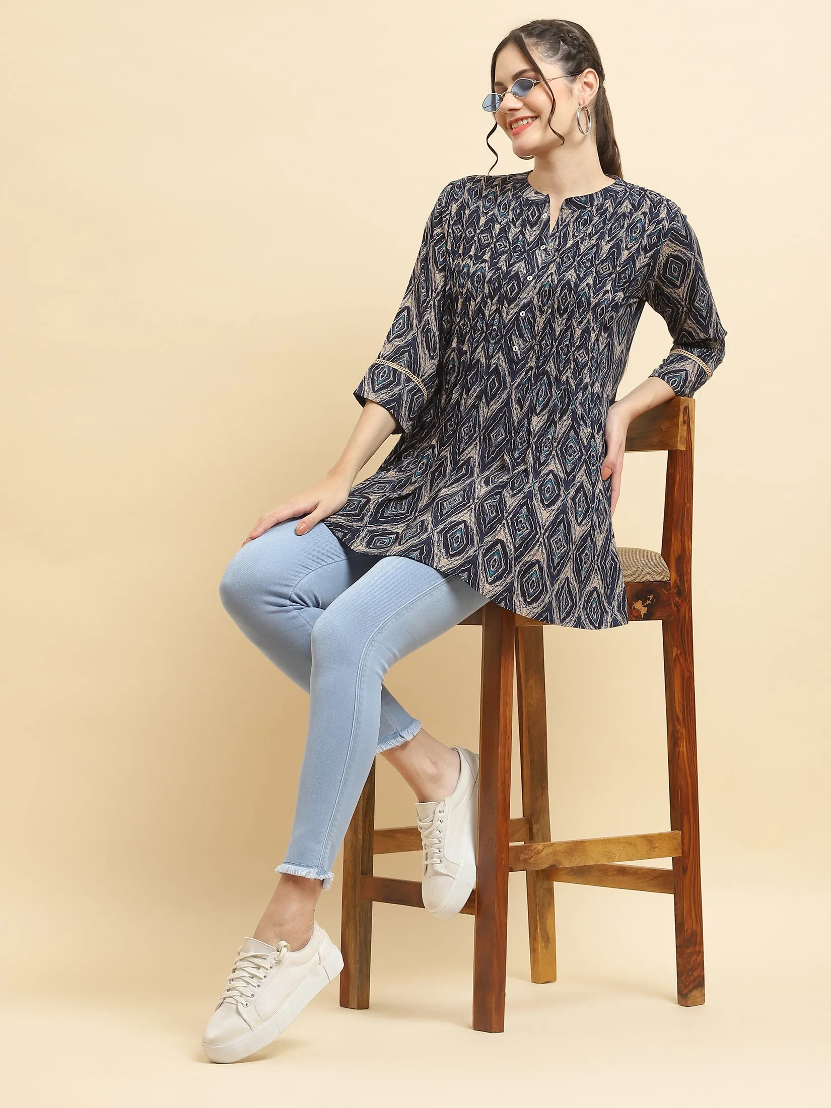 Women Liva Rayon Blue Geometric Print Tunic