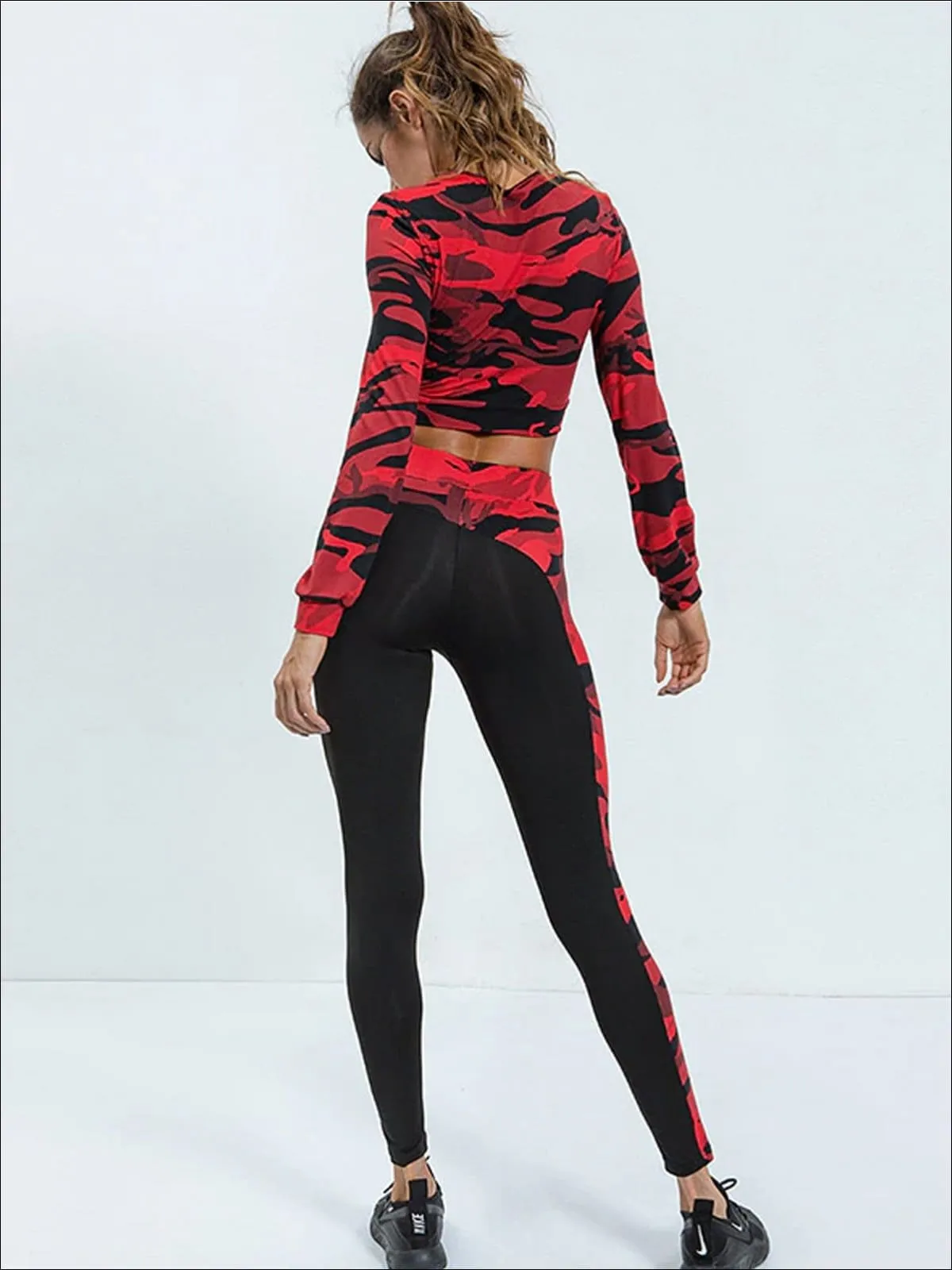 Women's Camo Print Long Sleeve Crop Top And Legging Set