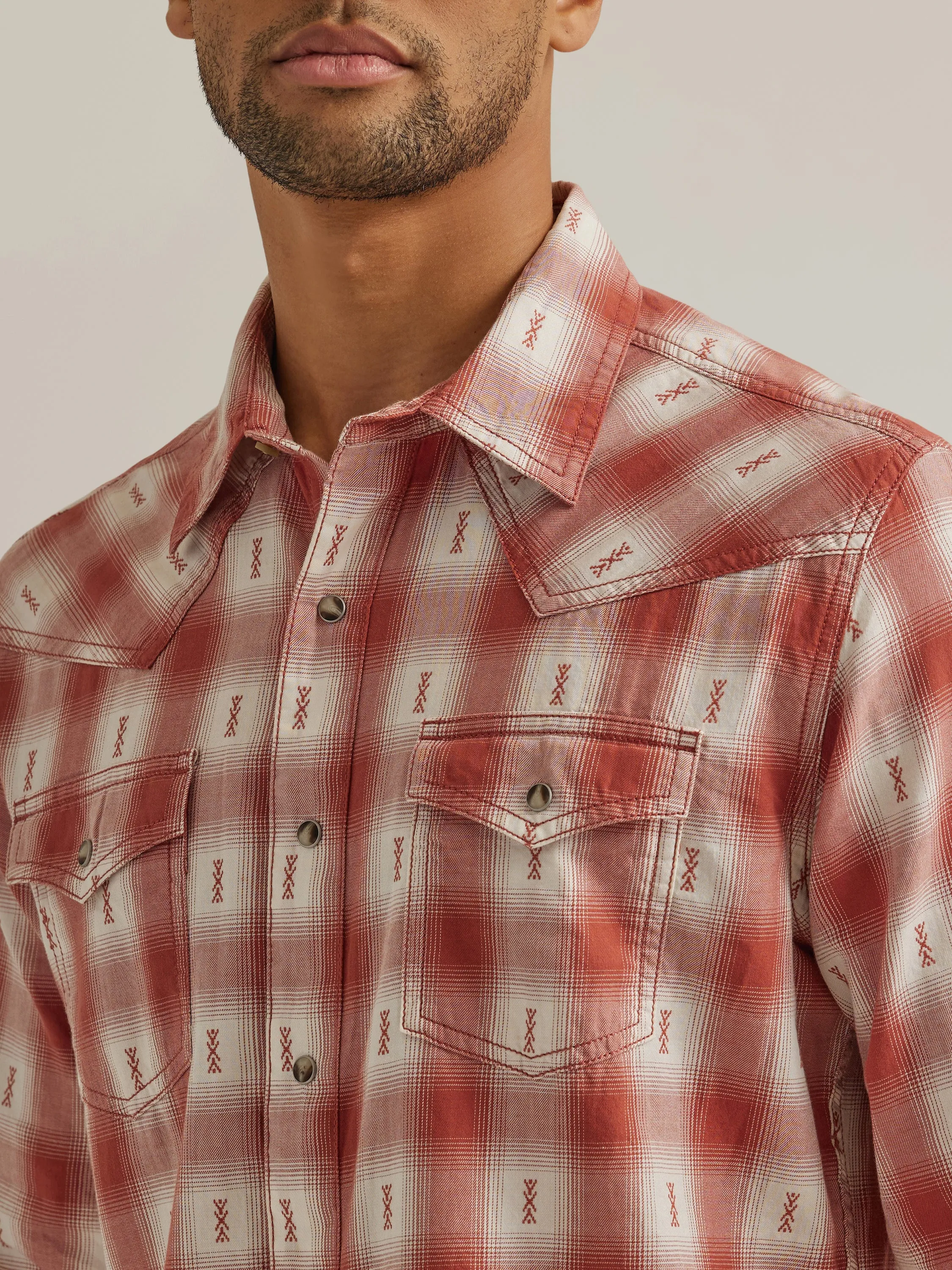 Wrangler Men's Rust Premium Long Sleeve Western Snap Shirt